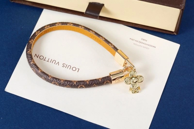 Sleek Louis Vuitton Ornaments 269512