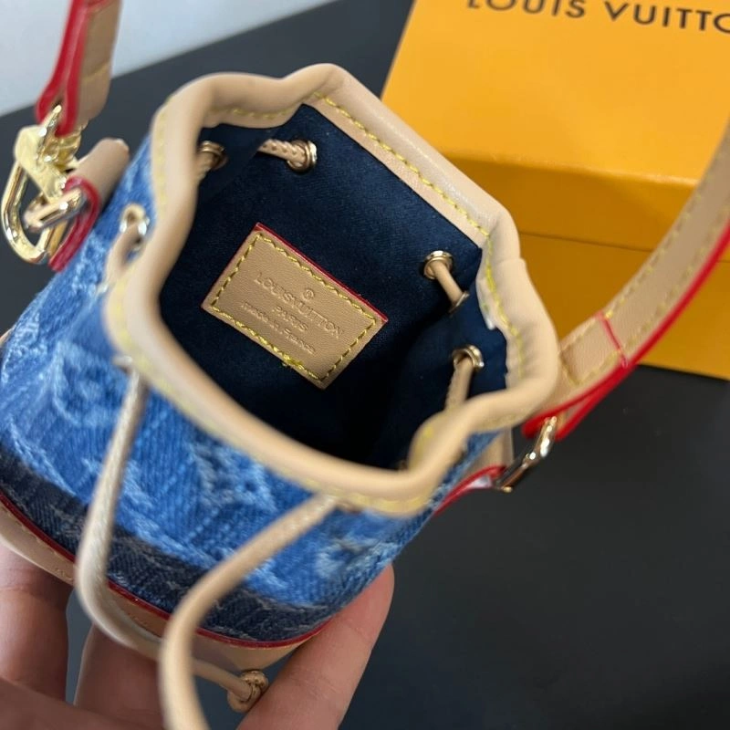 Louis Vuitton Ornaments Sophisticated 270316