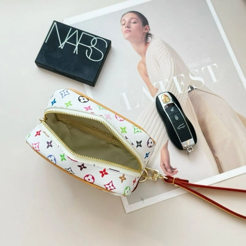 MoistureWicking Louis Vuitton Ornaments 270304