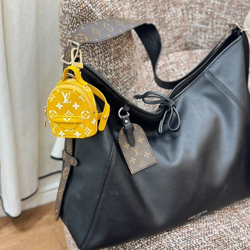 Louis Vuitton Ornaments Effortless 269987