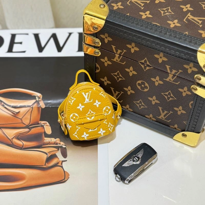 Louis Vuitton Ornaments Effortless 269987