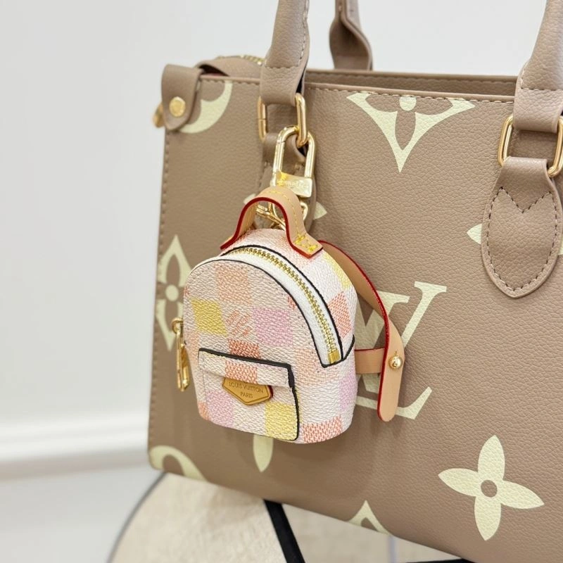 Louis Vuitton Ornaments Effortless 269987