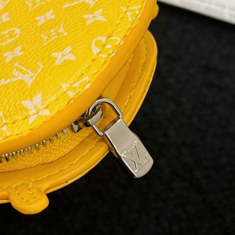 Unisex Louis Vuitton Ornaments 269968