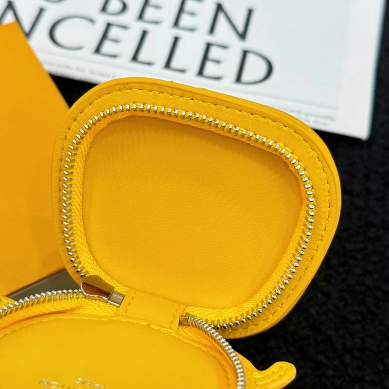 Unisex Louis Vuitton Ornaments 269968