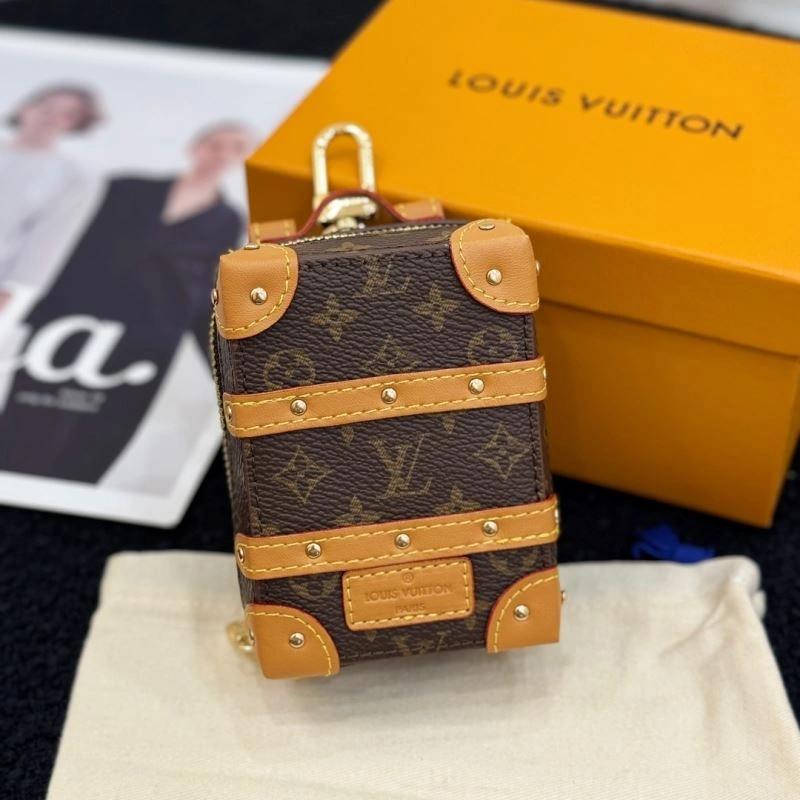 Bright Louis Vuitton Ornaments 269980