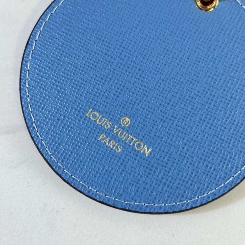Compact Louis Vuitton Ornaments 269938