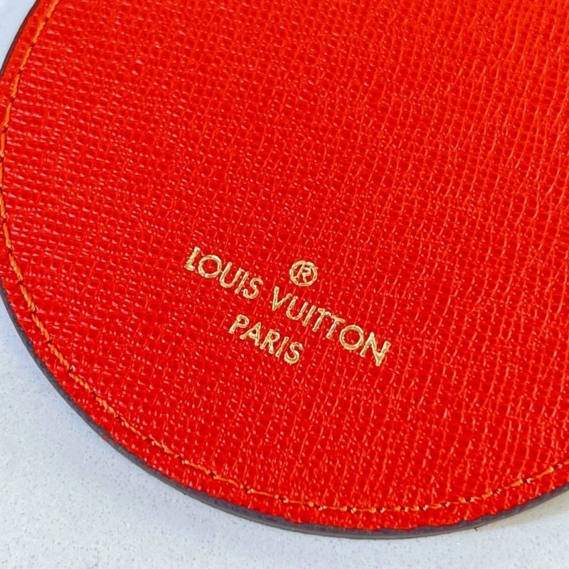 Breathable Louis Vuitton Ornaments 269939