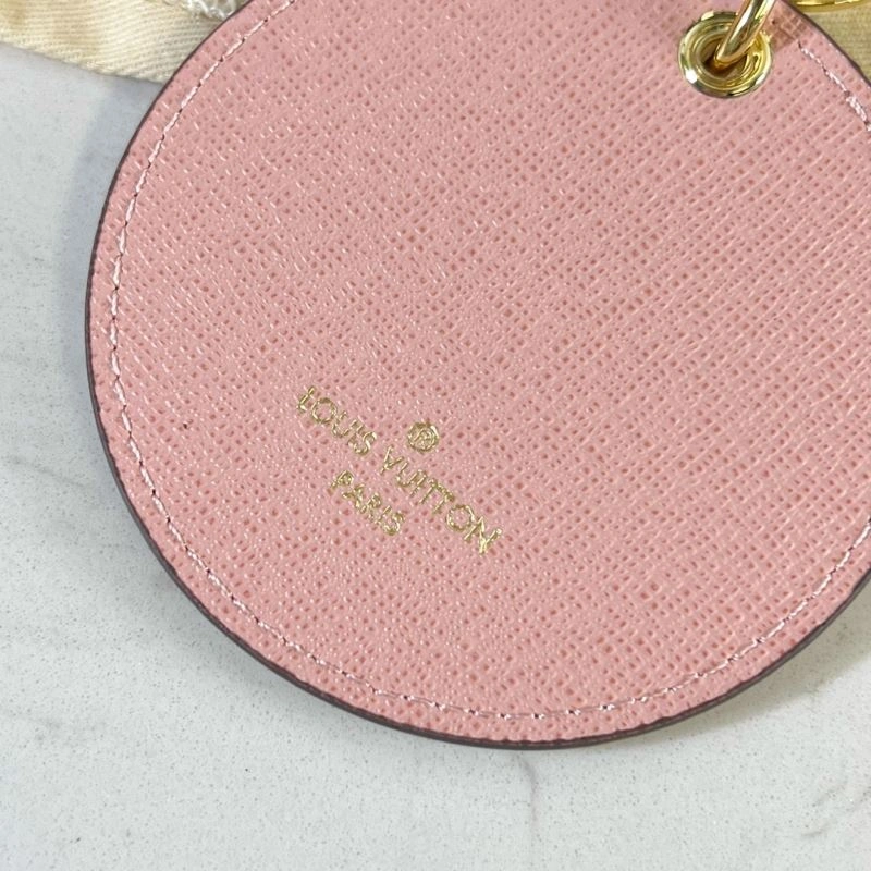 Louis Vuitton Ornaments FashionForward 269933