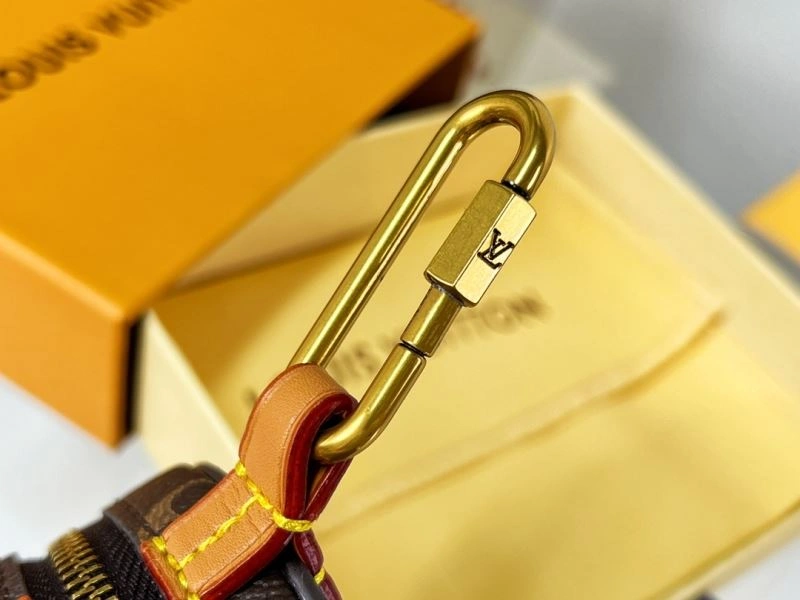 Louis Vuitton Ornaments Sleek 269936