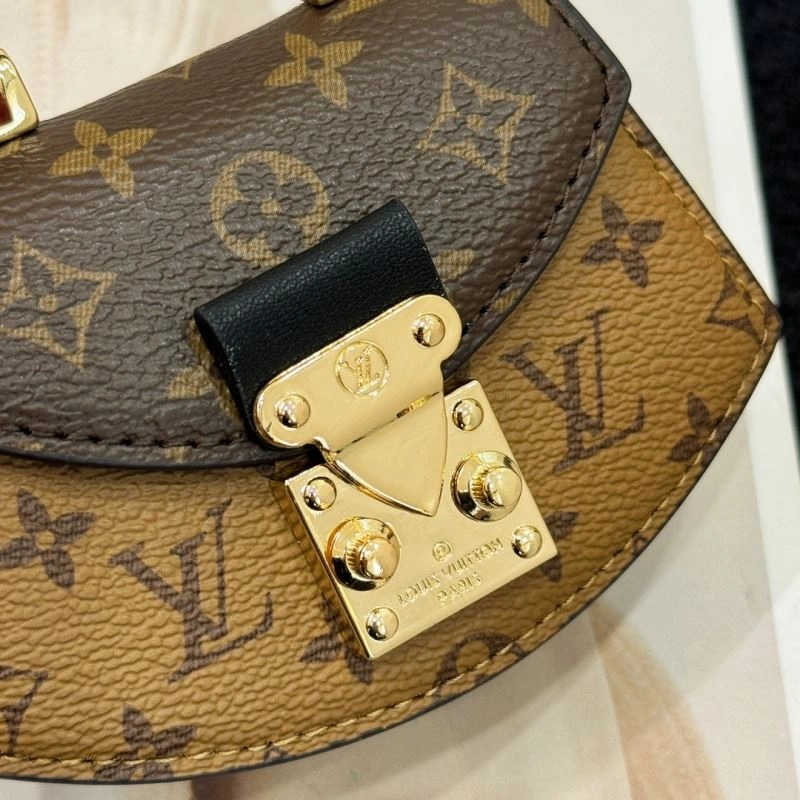 Louis Vuitton Ornaments Effortless 269898