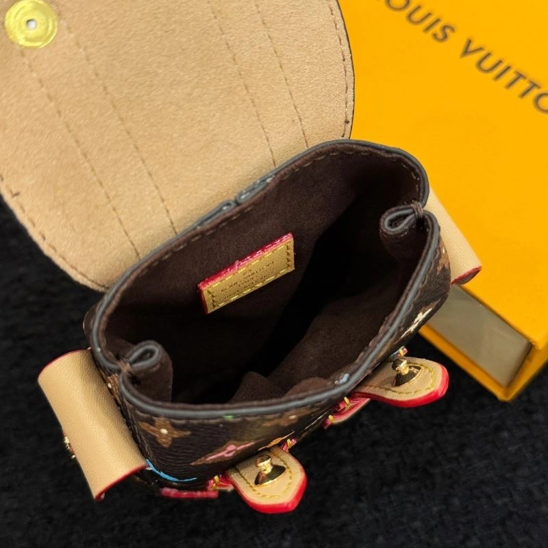 Sporty Louis Vuitton Ornaments 269905