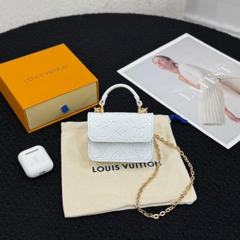 Premium Louis Vuitton Ornaments 269674