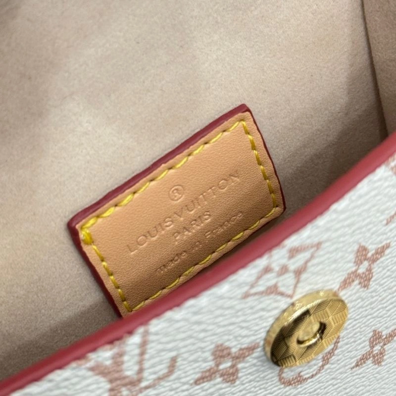 Louis Vuitton Ornaments Contemporary 269662