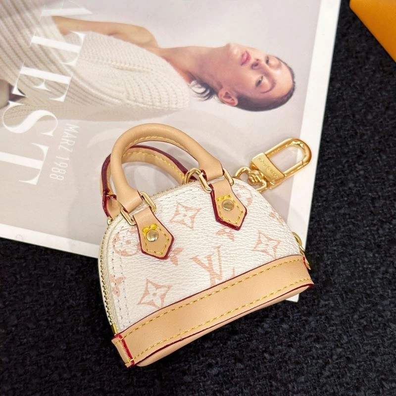 FreshLook Louis Vuitton Ornaments 269683