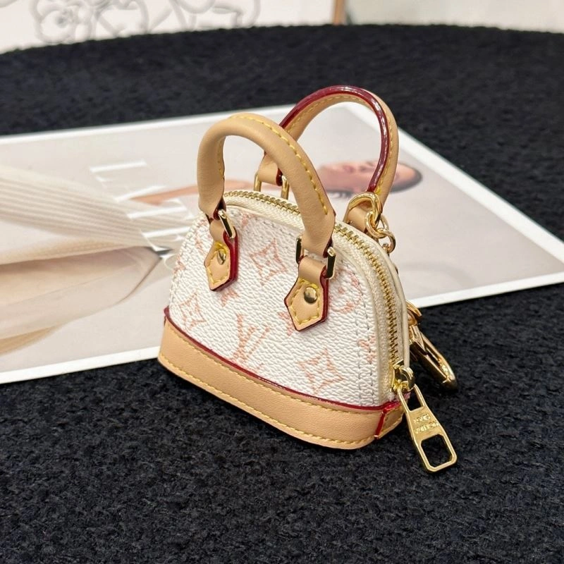 FreshLook Louis Vuitton Ornaments 269683