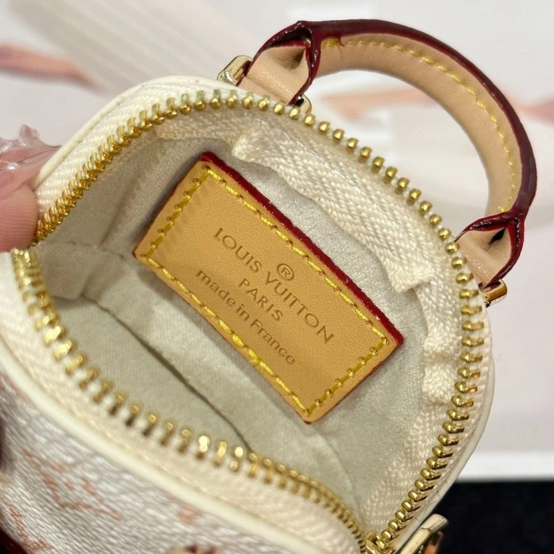 FreshLook Louis Vuitton Ornaments 269683