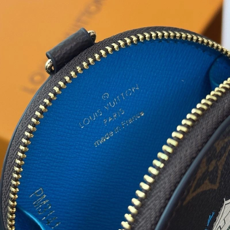 Louis Vuitton Ornaments Compact 269390