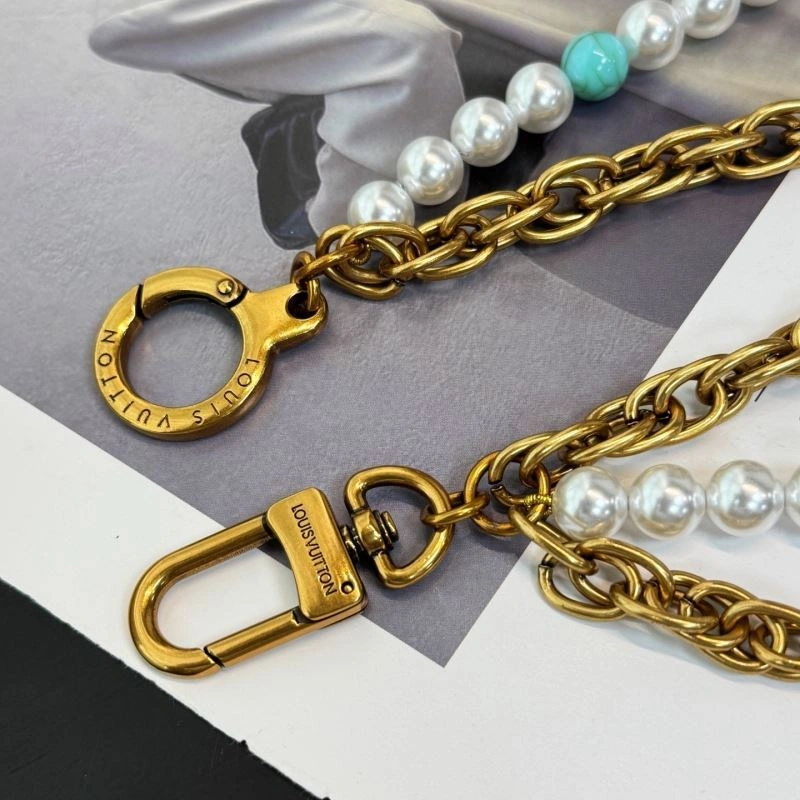 Louis Vuitton Ornaments Modern 269386