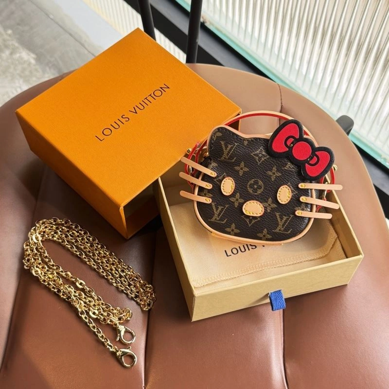 Louis Vuitton Ornaments ModernLook 269347