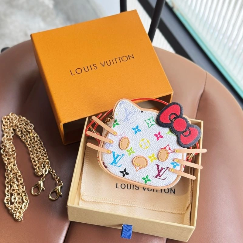 Durable Louis Vuitton Ornaments 269339