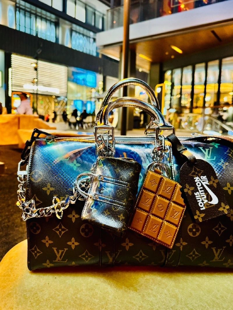 Louis Vuitton Ornaments Original 269343
