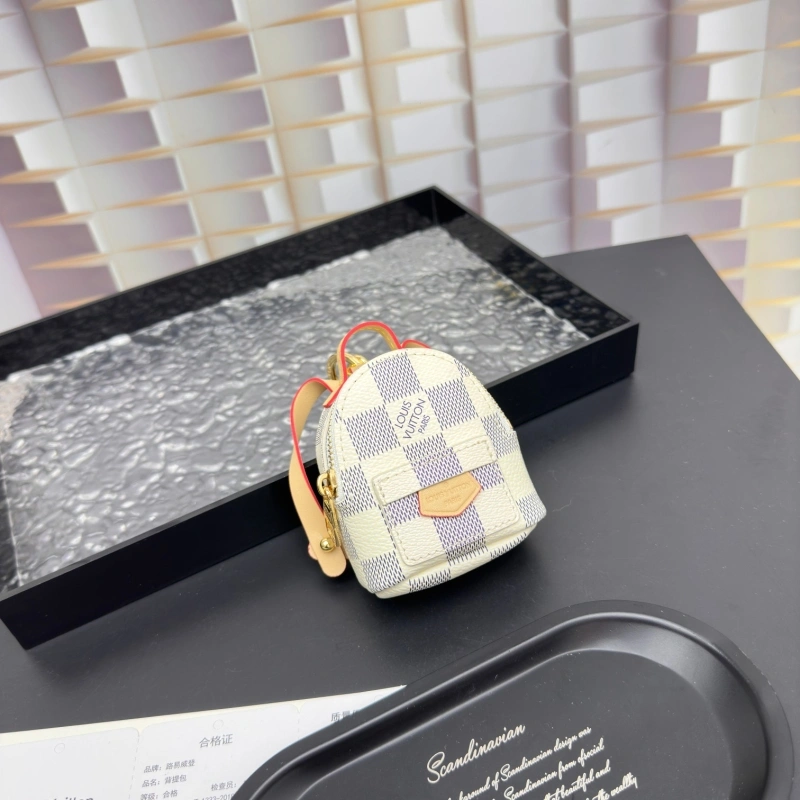 Louis Vuitton Ornaments Sleek 269602