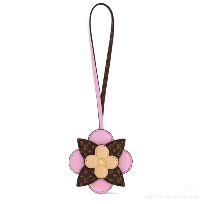 Unique Louis Vuitton Ornaments 269598