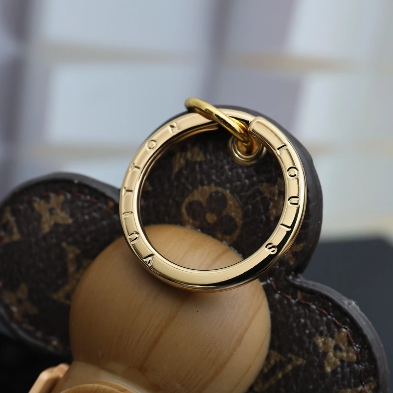 Louis Vuitton Ornaments UrbanChic 269589
