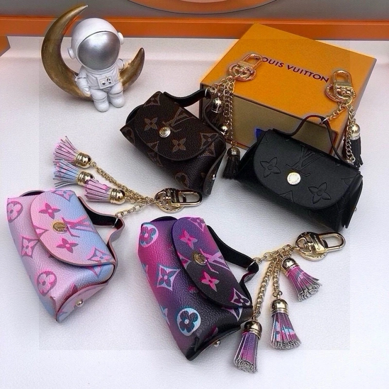 Stretchable Louis Vuitton Ornaments 269599