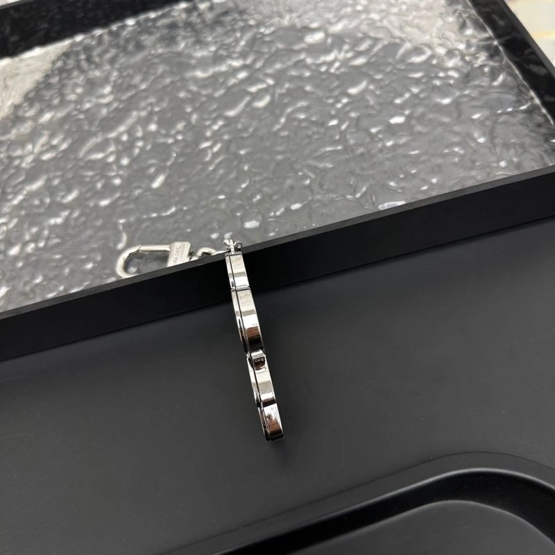 Louis Vuitton Ornaments Stretchable 269180