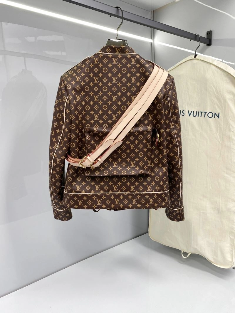 Louis Vuitton Outwear WaterResistant 138823