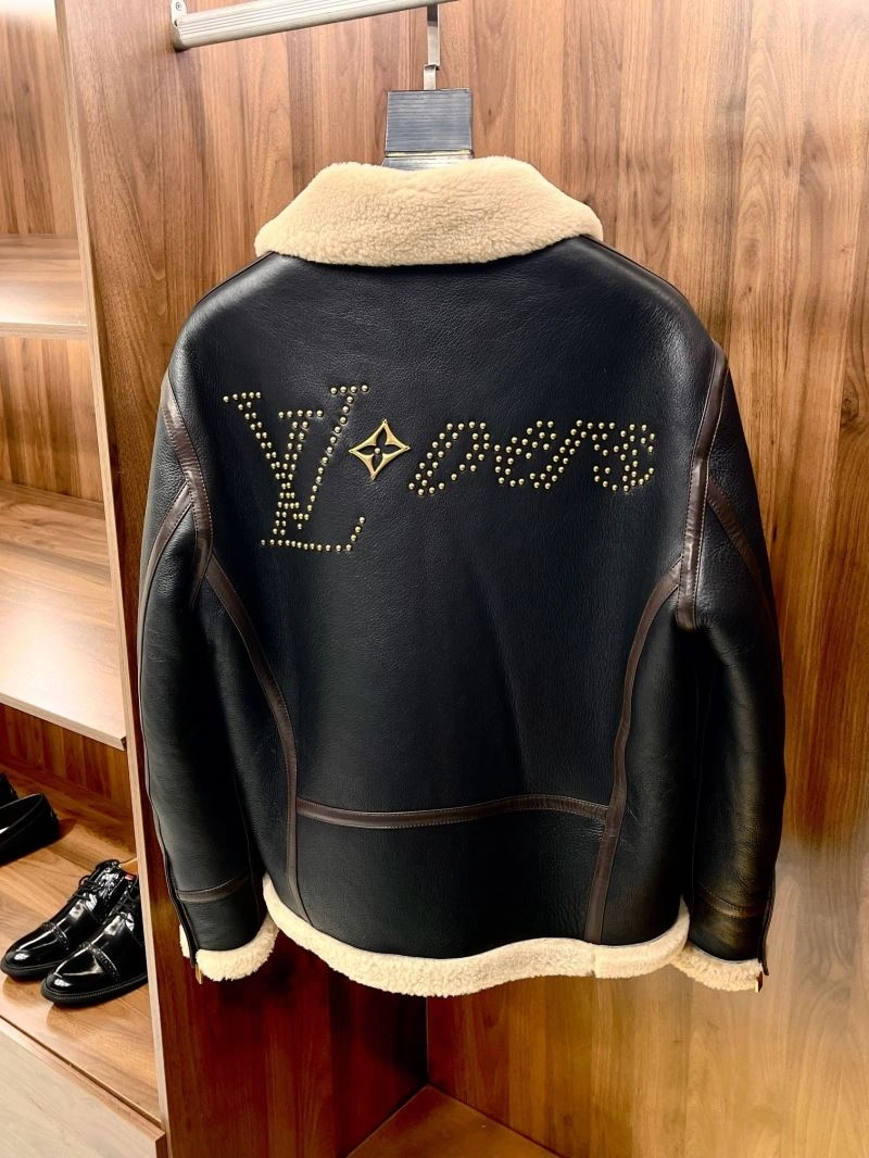 FreshLook Louis Vuitton Outwear 138843