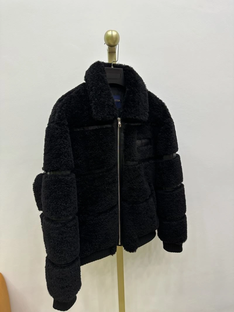 GoodFit Louis Vuitton Outwear 138849