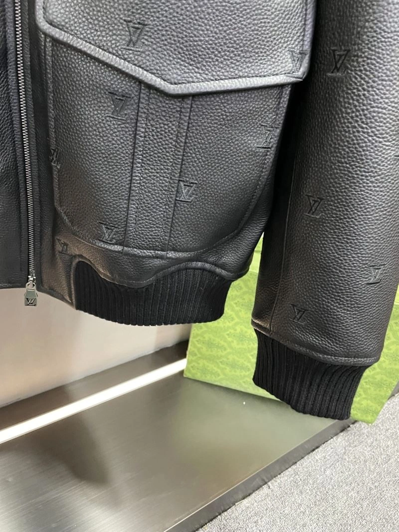 Louis Vuitton Outwear Breathable 138845