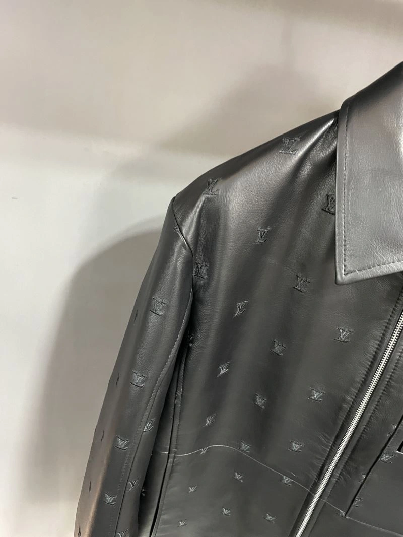 Stylish Louis Vuitton Outwear 138837