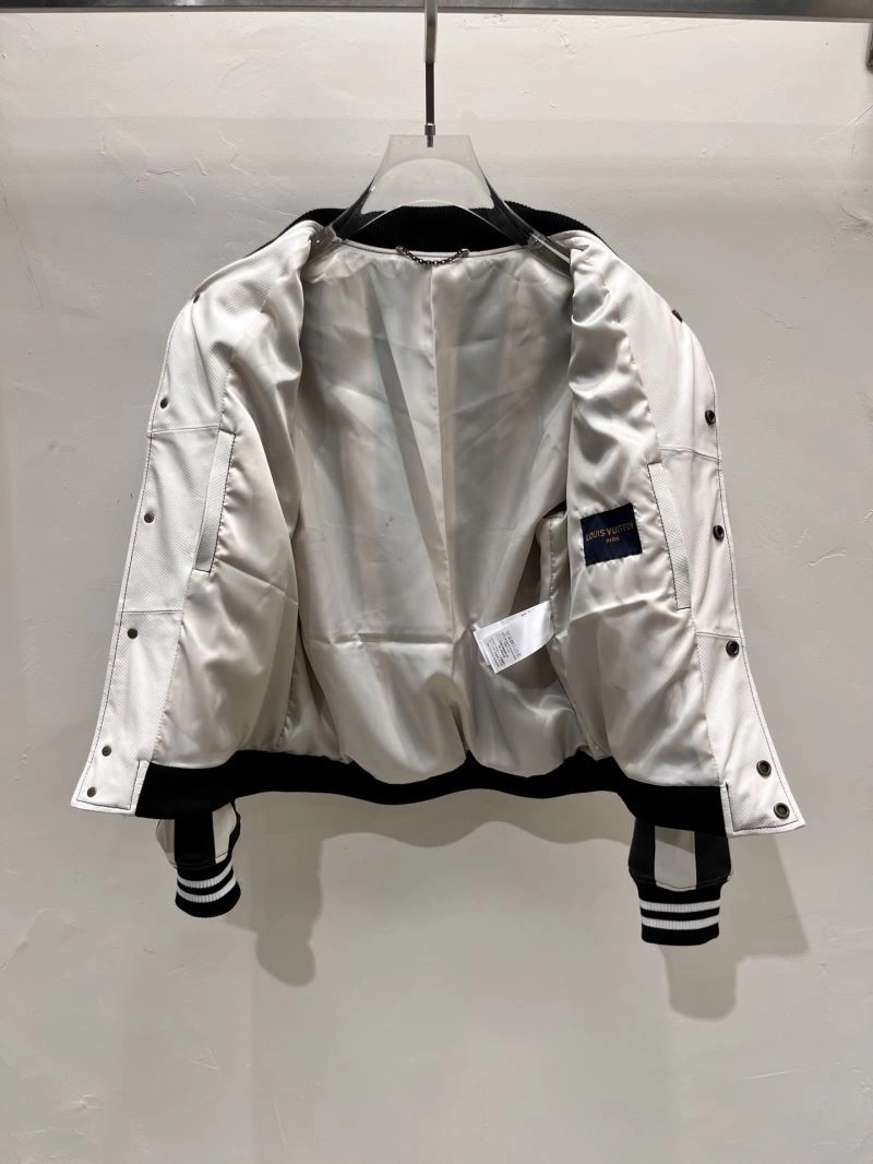 Resilient Louis Vuitton Outwear 138820