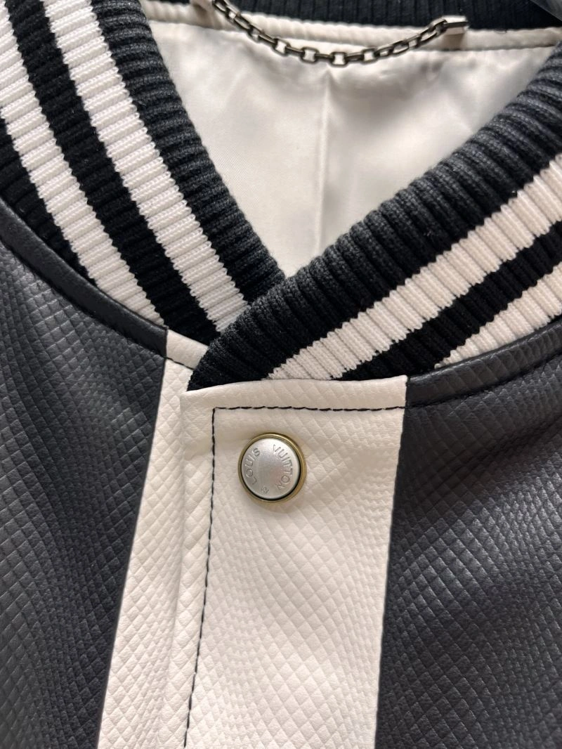 Resilient Louis Vuitton Outwear 138820