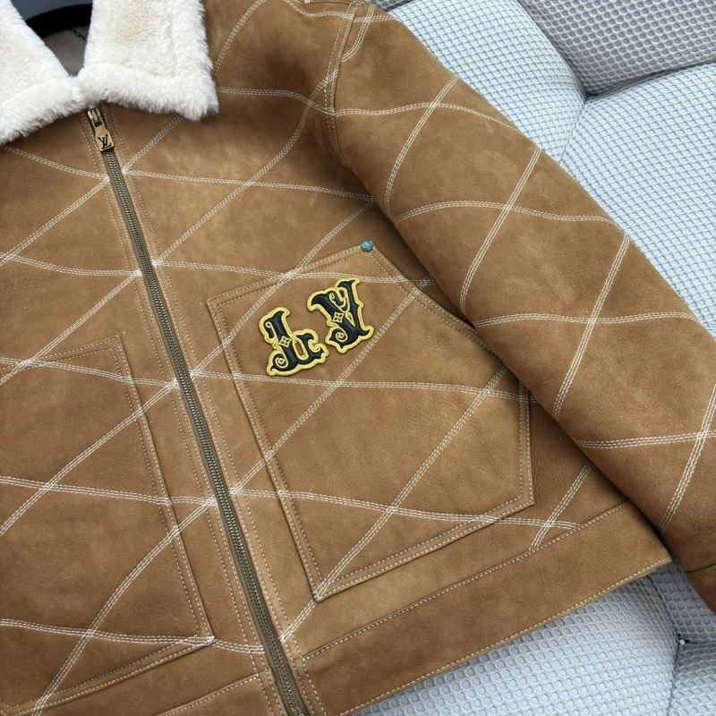Classic Louis Vuitton Outwear 138819