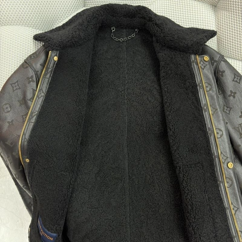 Comfortable Louis Vuitton Outwear 138842