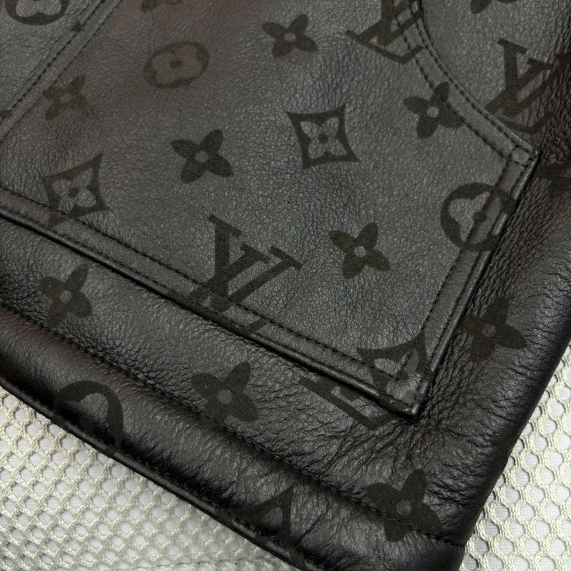 Comfortable Louis Vuitton Outwear 138842