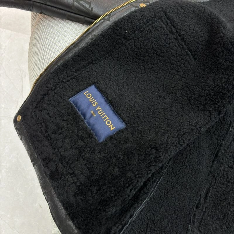 Comfortable Louis Vuitton Outwear 138842