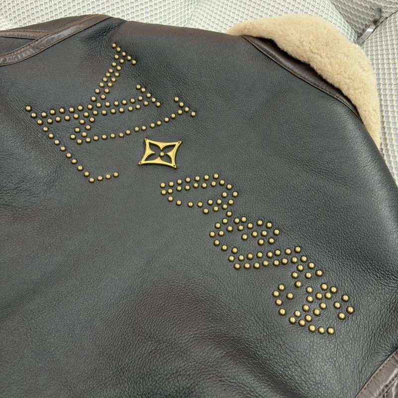 WellDesigned Louis Vuitton Outwear 138814
