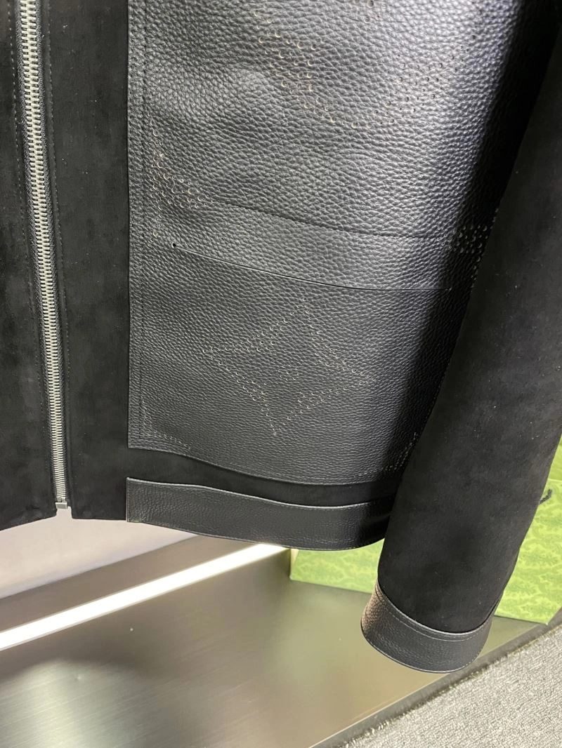 Refined Louis Vuitton Outwear 138809