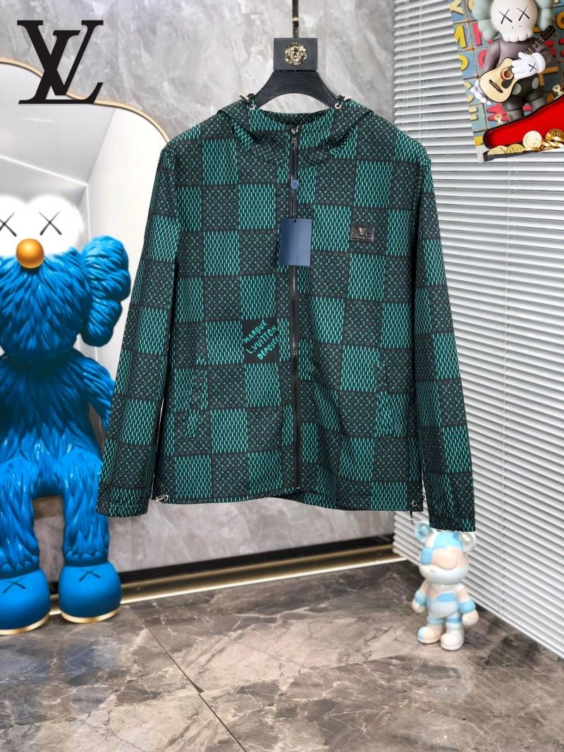 Cozy Louis Vuitton Outwear 132098