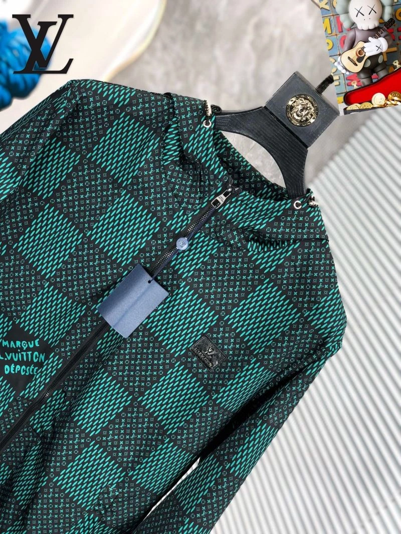 Cozy Louis Vuitton Outwear 132098