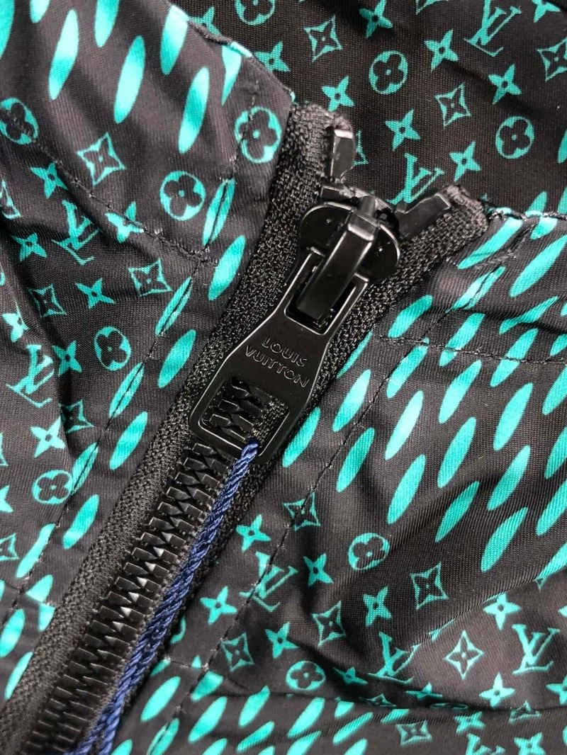 Cozy Louis Vuitton Outwear 132098