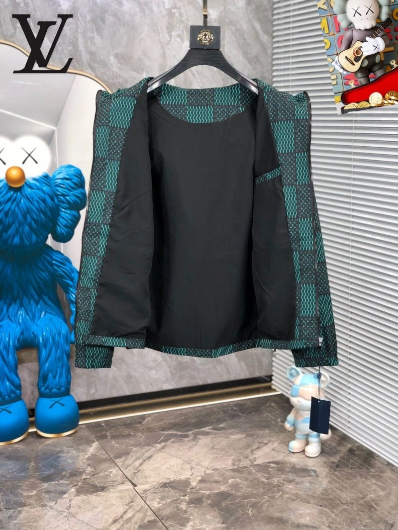 Cozy Louis Vuitton Outwear 132098