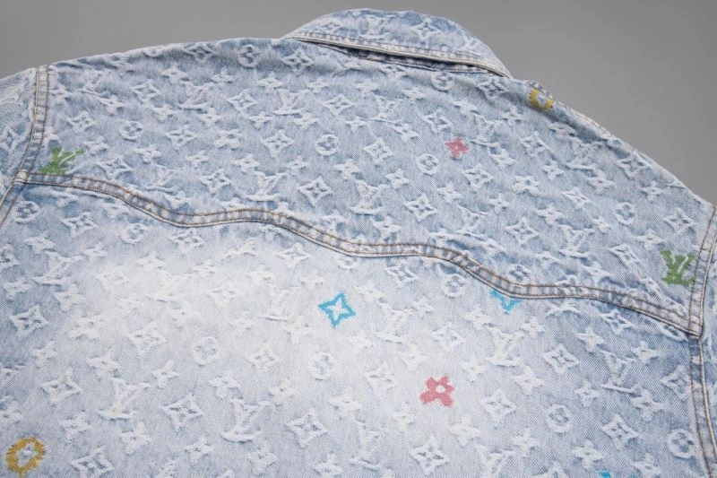 GoAnywhere Louis Vuitton Outwear 138669