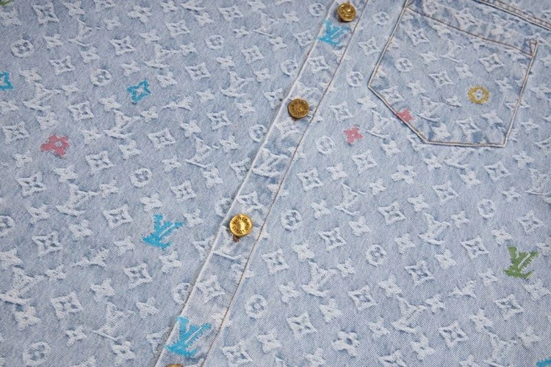 GoAnywhere Louis Vuitton Outwear 138669