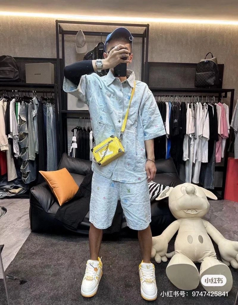 GoAnywhere Louis Vuitton Outwear 138669